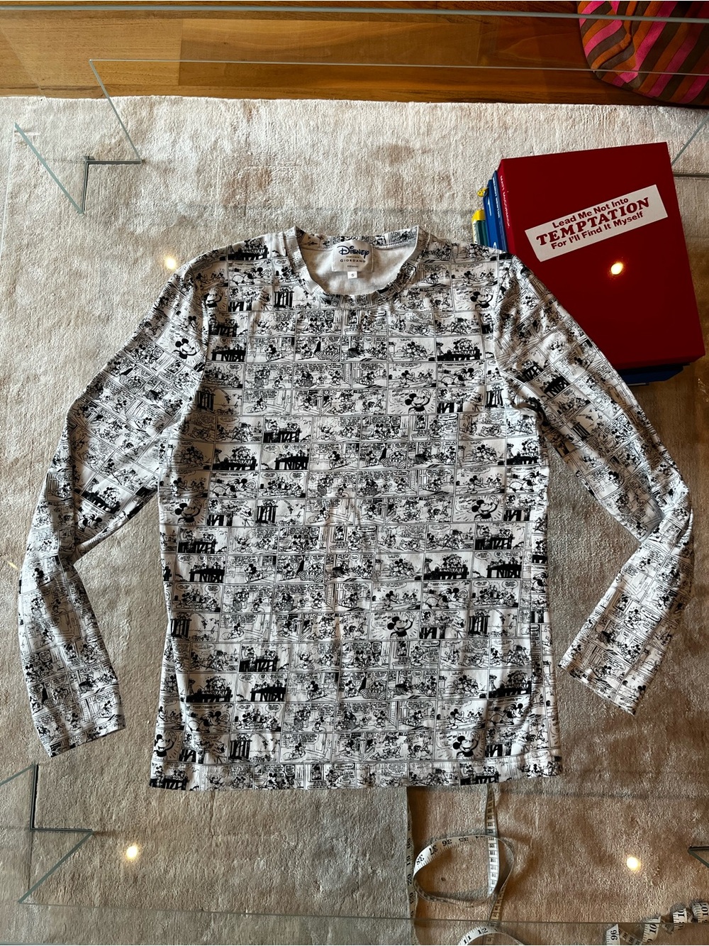 Disney x Giordano Mickey Mouse Comic Long Sleeve Tee - Small